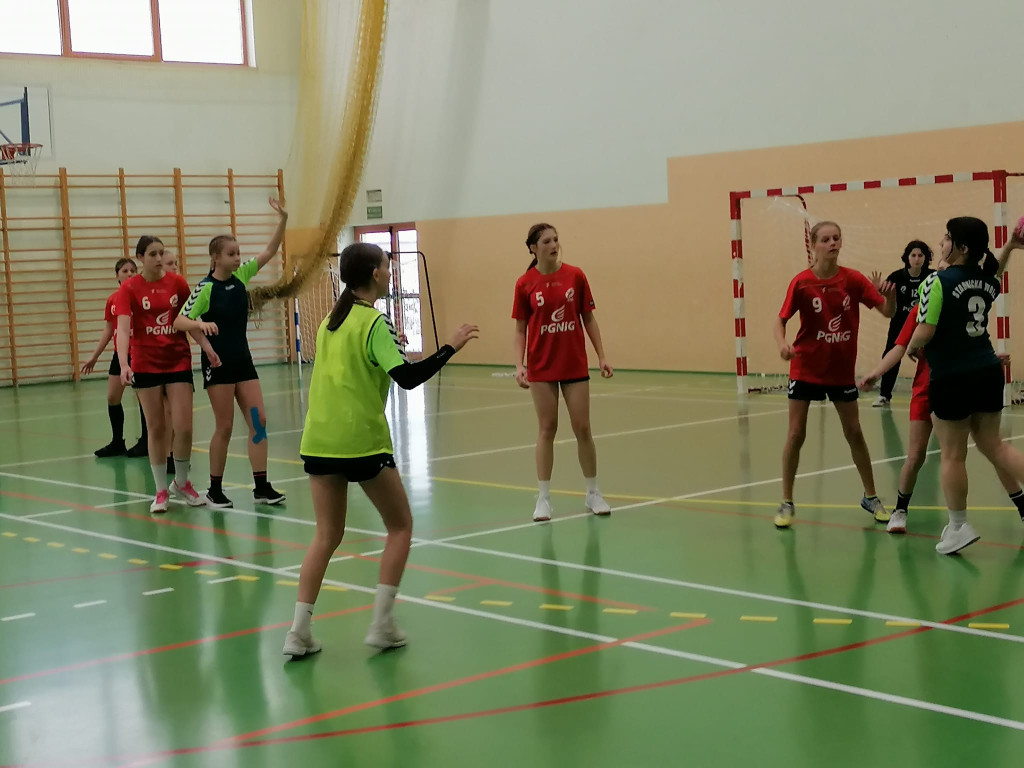 Olimpia zaprosiła do mikołajkowego grania [zdjęcia]
