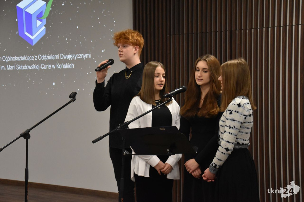 Powiatowa Wigilia w nowej sali konferencyjnej starostwa [wideo, zdjęcia]