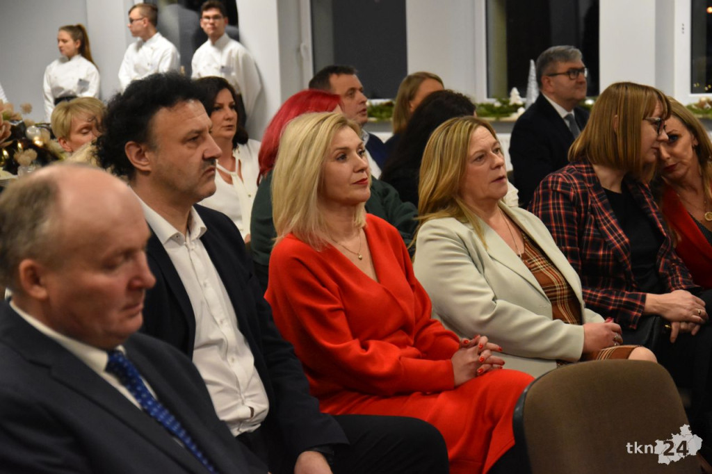 Powiatowa Wigilia w nowej sali konferencyjnej starostwa [wideo, zdjęcia]