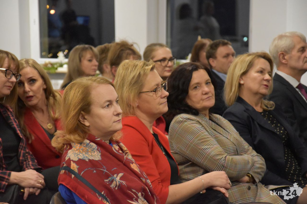 Powiatowa Wigilia w nowej sali konferencyjnej starostwa [wideo, zdjęcia]