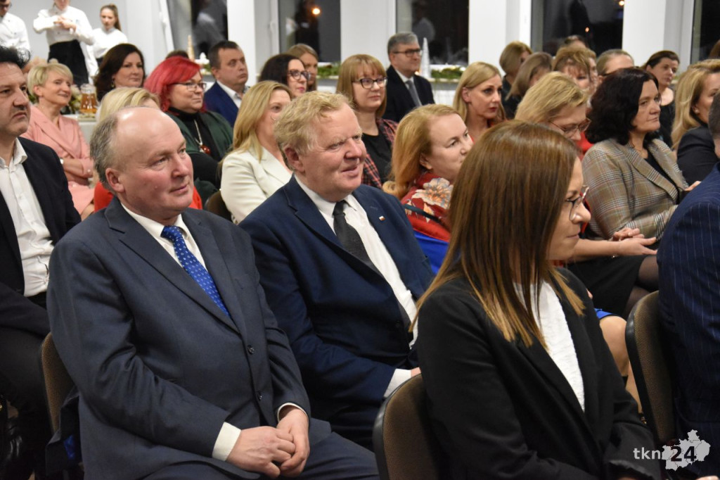 Powiatowa Wigilia w nowej sali konferencyjnej starostwa [wideo, zdjęcia]