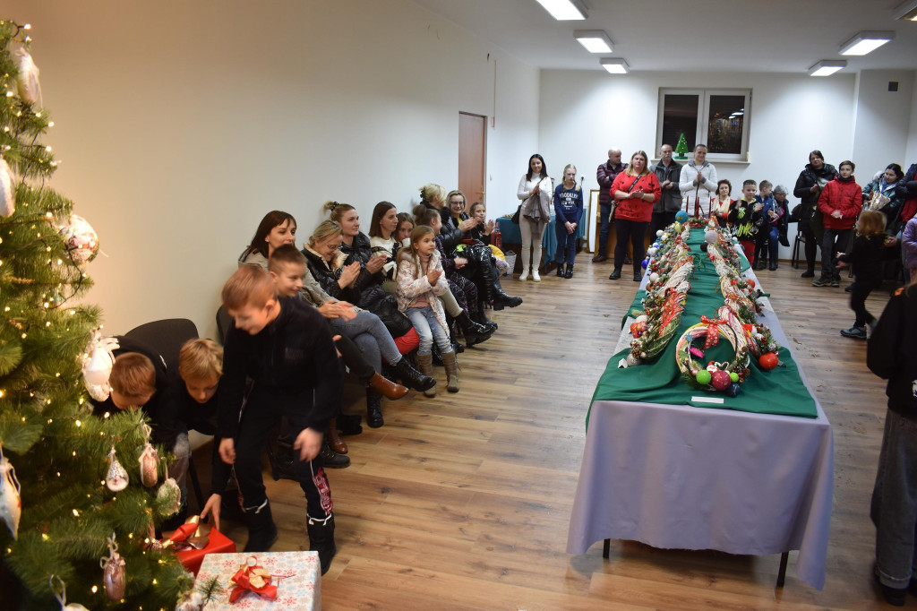 Wystawa bożonarodzeniowa z kolędami w CKiAL-u [zdjęcia]