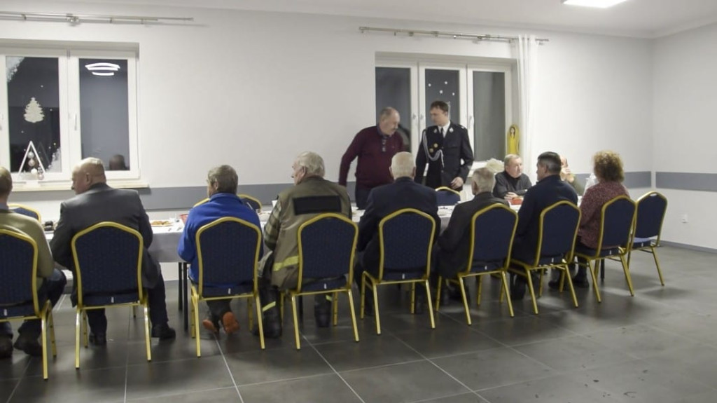 Czermińscy strażacy integrują i edukują na święta [wideo, zdjęcia]