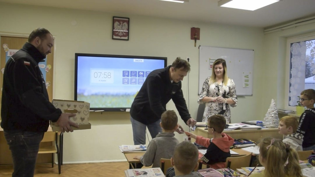Czermińscy strażacy integrują i edukują na święta [wideo, zdjęcia]