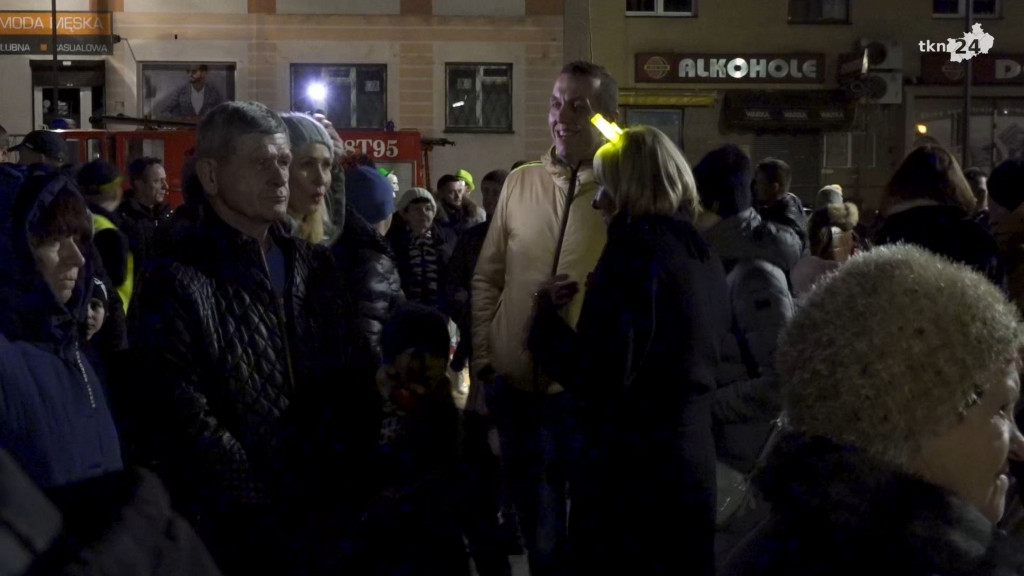 Pełny rynek ludzi, muzyka, lasery. Tak powitaliśmy Nowy Rok! [wideo, zdjęcia]