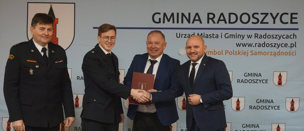 Strażacy z gminy Radoszyce ze sprzętem z Ministerstwa Sprawiedliwości [zdjęcia]