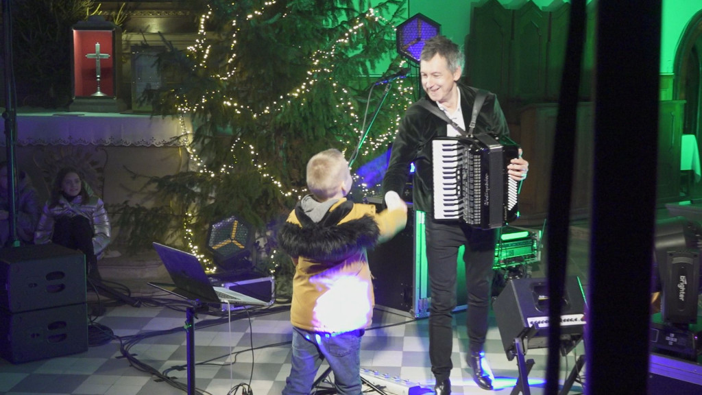 Piękny zimowy koncert Macieja Miecznikowskiego w Końskich [wideo, zdjęcia]