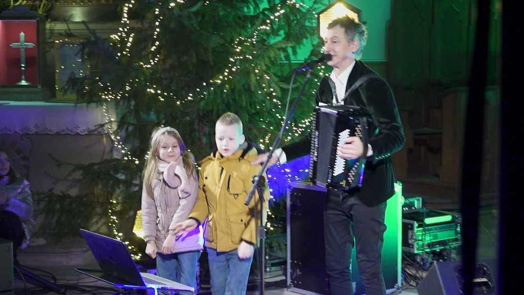 Piękny zimowy koncert Macieja Miecznikowskiego w Końskich [wideo, zdjęcia]