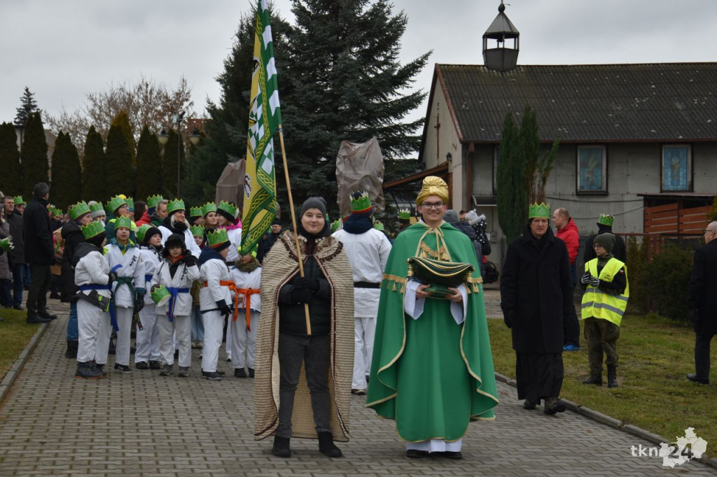 Trzej Królowie przybyli na konecki rynek [wideo, zdjęcia]