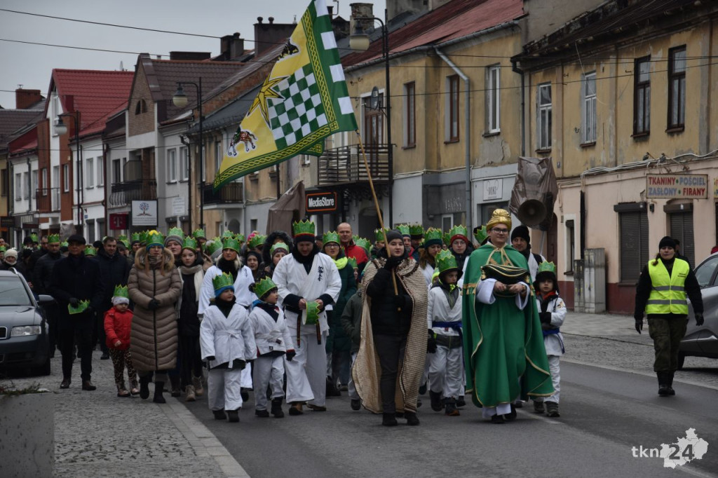 Trzej Królowie przybyli na konecki rynek [wideo, zdjęcia]