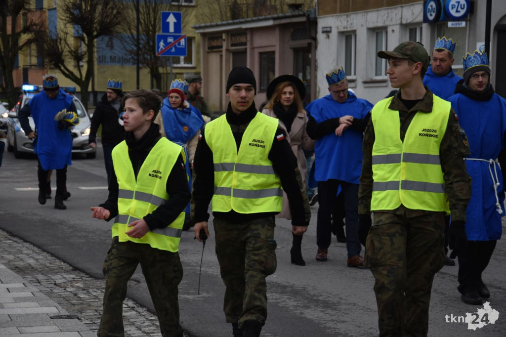 Trzej Królowie przybyli na konecki rynek [wideo, zdjęcia]