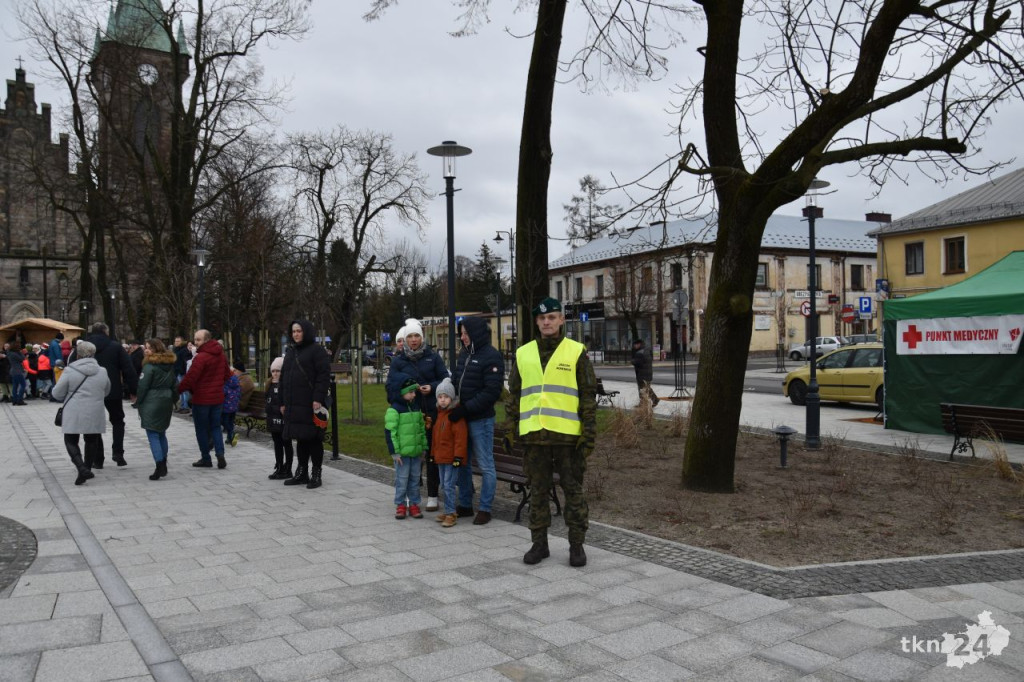 Trzej Królowie przybyli na konecki rynek [wideo, zdjęcia]