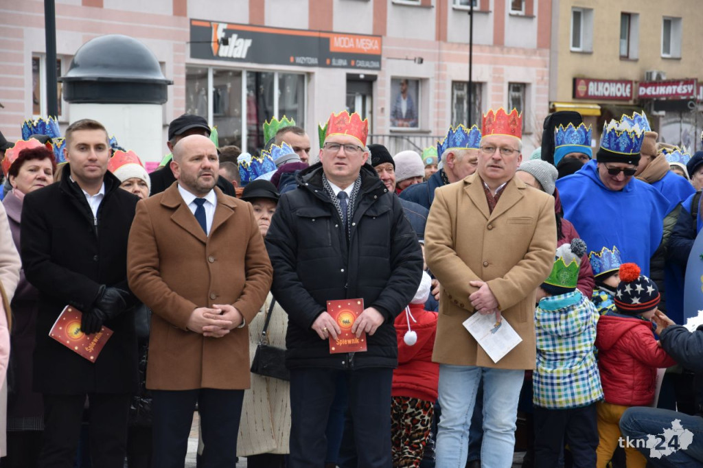 Trzej Królowie przybyli na konecki rynek [wideo, zdjęcia]