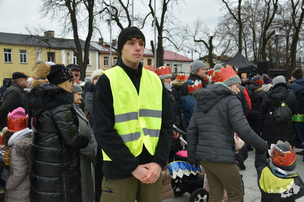 Trzej Królowie przybyli na konecki rynek [wideo, zdjęcia]