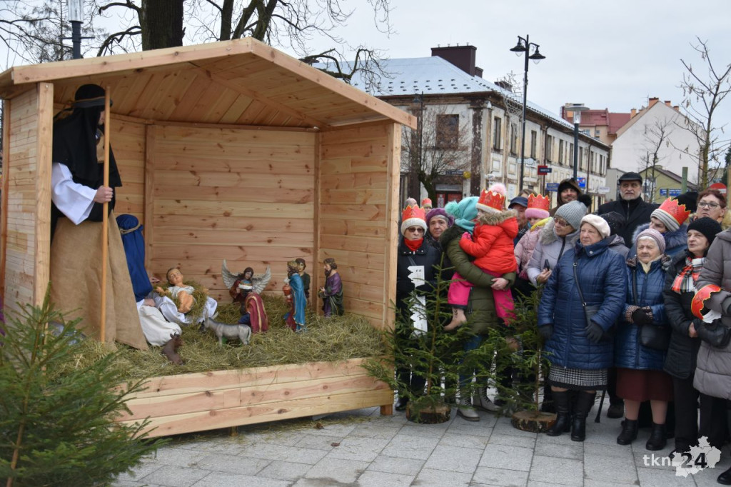 Trzej Królowie przybyli na konecki rynek [wideo, zdjęcia]