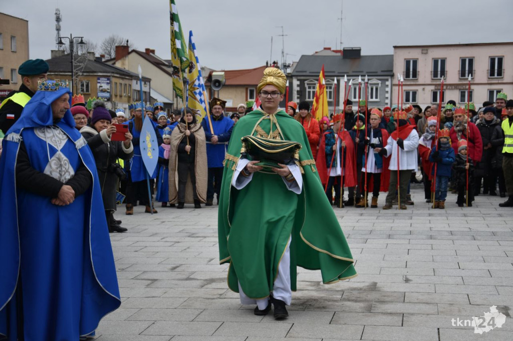 Trzej Królowie przybyli na konecki rynek [wideo, zdjęcia]