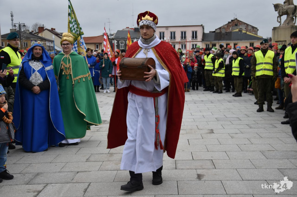 Trzej Królowie przybyli na konecki rynek [wideo, zdjęcia]