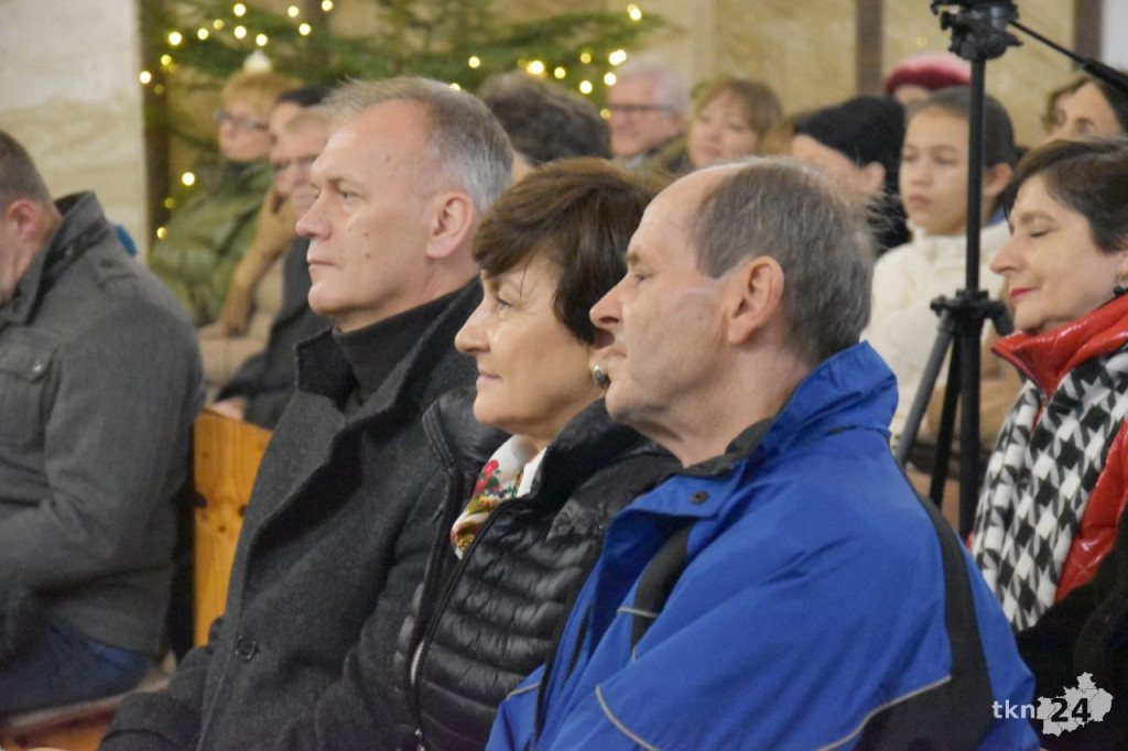 Nastrojowy Koncert Kolęd i Pastorałek w Końskich [wideo, zdjęcia]