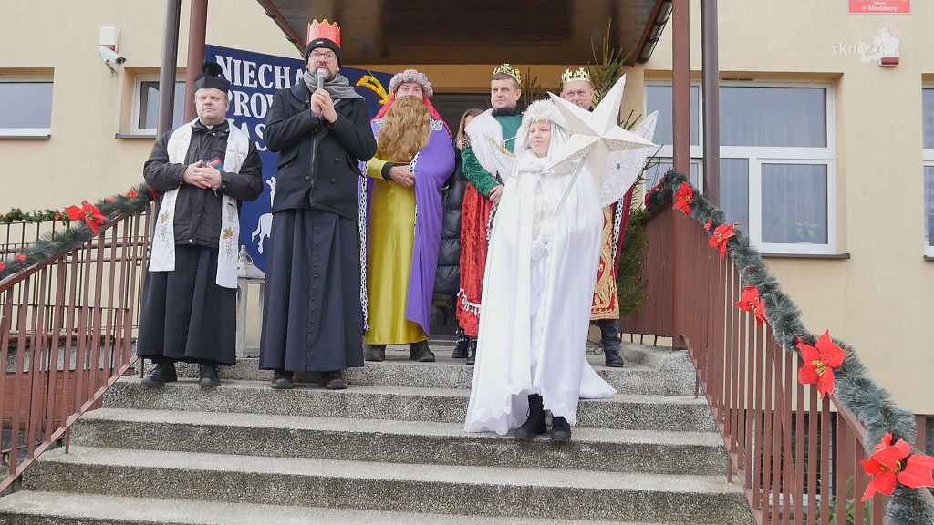 Tradycyjny orszak przeszedł przez gminę Smyków [wideo, zdjęcia]