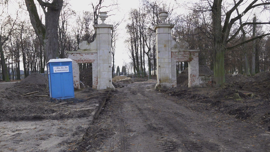 Prace w koneckim Parku Miejskim zmierzają ku końcowi [wideo, zdjęcia]