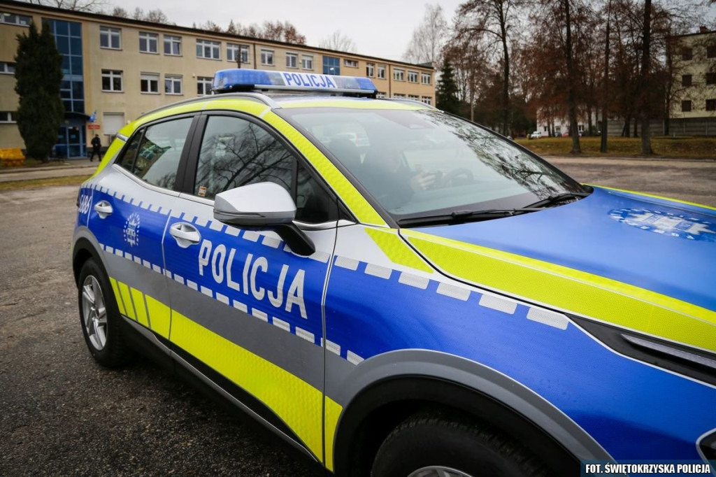 Policja z Końskich dostanie dwa nieoznakowane radiowozy [zdjęcia]