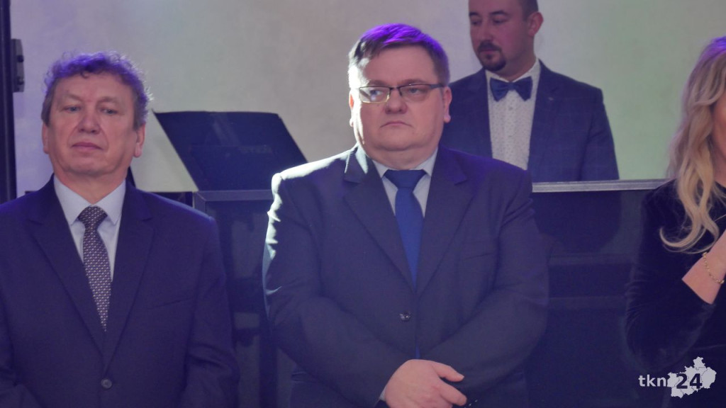 Studniówka 2023 ZSP 1 Końskie [skrót wideo, fotorelacja]