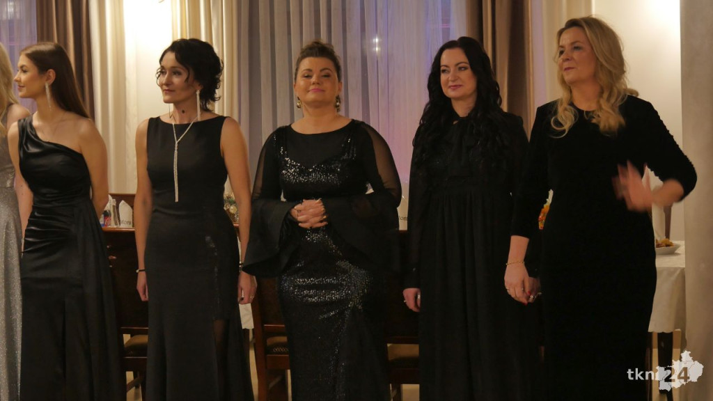 Studniówka 2023 ZSP 1 Końskie [skrót wideo, fotorelacja]