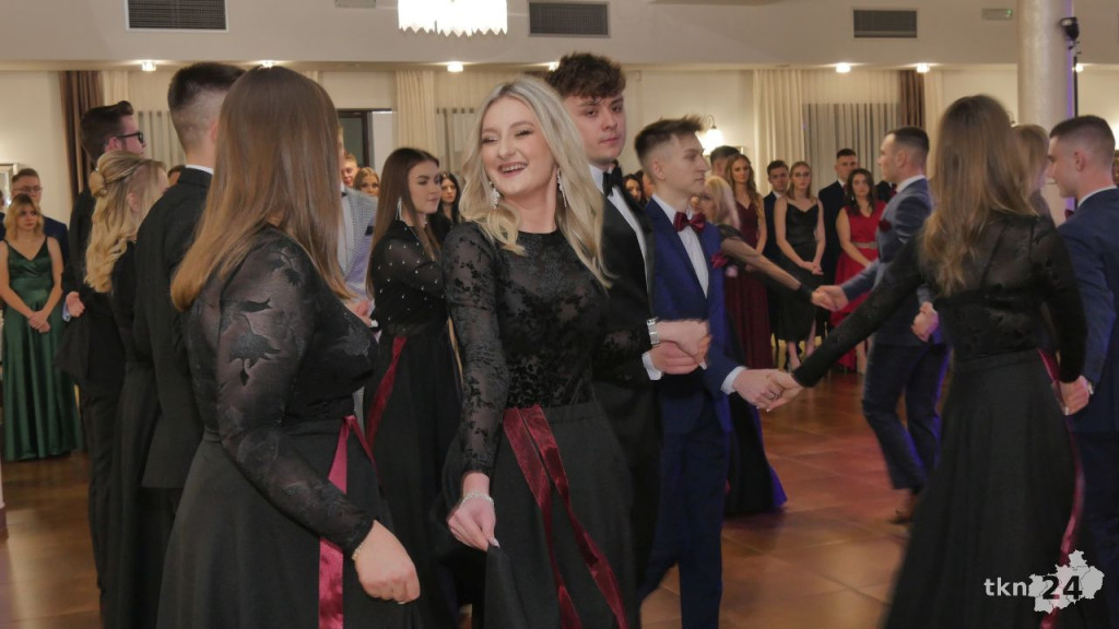 Piękny bal Mechanika na start sezonu studniówkowego 2023 [WIDEO, zdjęcia]