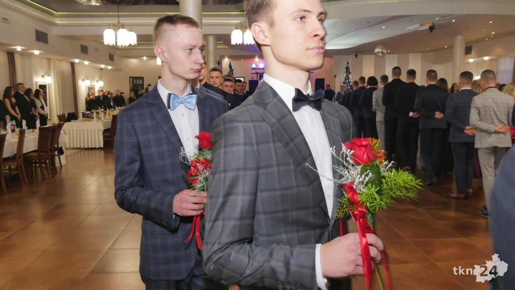 Piękny bal Mechanika na start sezonu studniówkowego 2023 [WIDEO, zdjęcia]