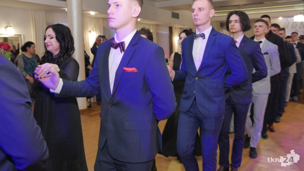 Piękny bal Mechanika na start sezonu studniówkowego 2023 [WIDEO, zdjęcia]