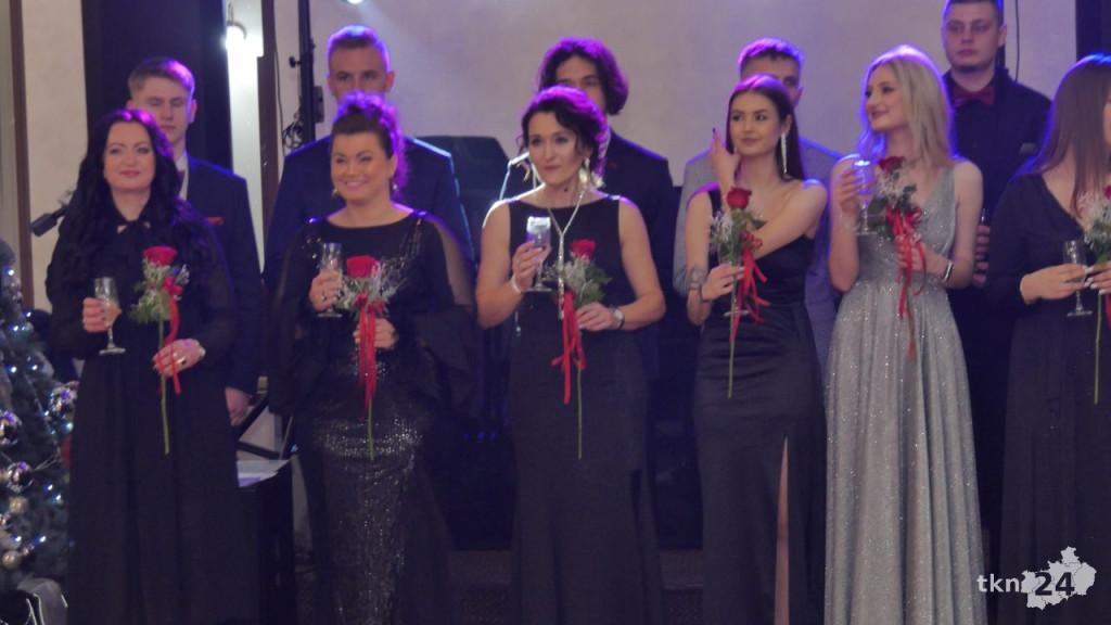 Studniówka 2023 ZSP 1 Końskie [skrót wideo, fotorelacja]