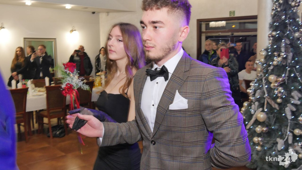 Piękny bal Mechanika na start sezonu studniówkowego 2023 [WIDEO, zdjęcia]