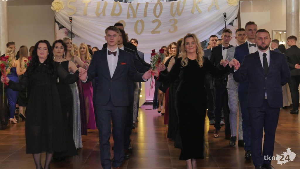 Piękny bal Mechanika na start sezonu studniówkowego 2023 [WIDEO, zdjęcia]