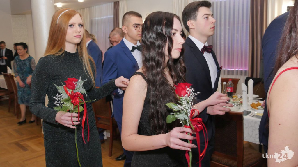 Piękny bal Mechanika na start sezonu studniówkowego 2023 [WIDEO, zdjęcia]