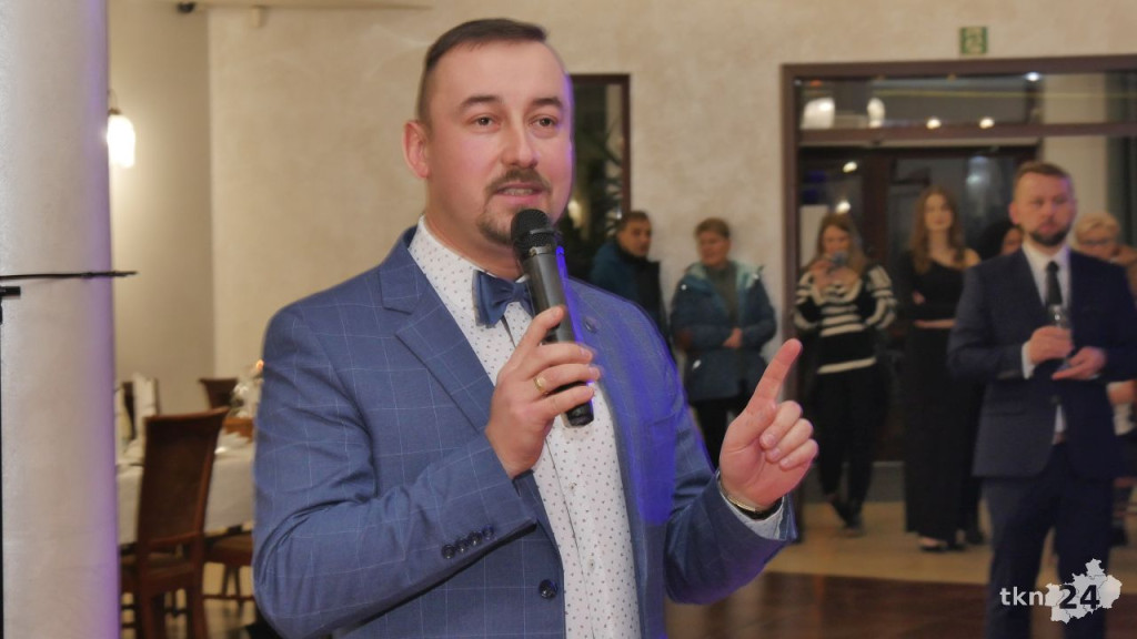 Piękny bal Mechanika na start sezonu studniówkowego 2023 [WIDEO, zdjęcia]