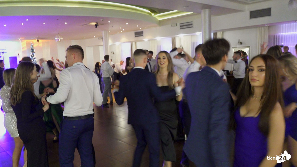 Piękny bal Mechanika na start sezonu studniówkowego 2023 [WIDEO, zdjęcia]