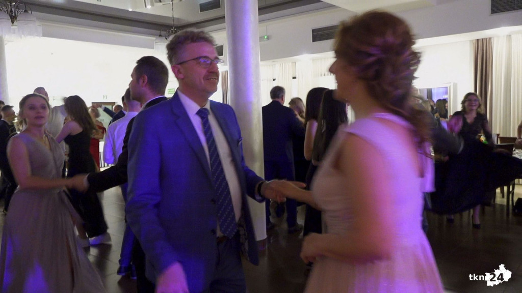 Piękny bal Mechanika na start sezonu studniówkowego 2023 [WIDEO, zdjęcia]