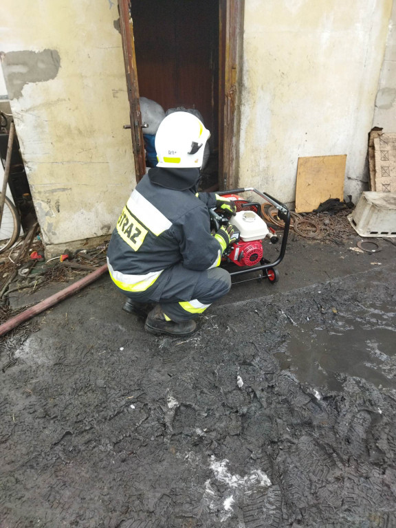 Pożar budynku gospodarczego w Radoszycach