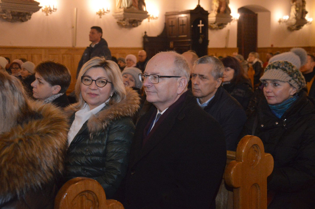 Chór Fermata wystąpił w koneckiej Kolegiacie św. Mikołaja [zdjęcia]