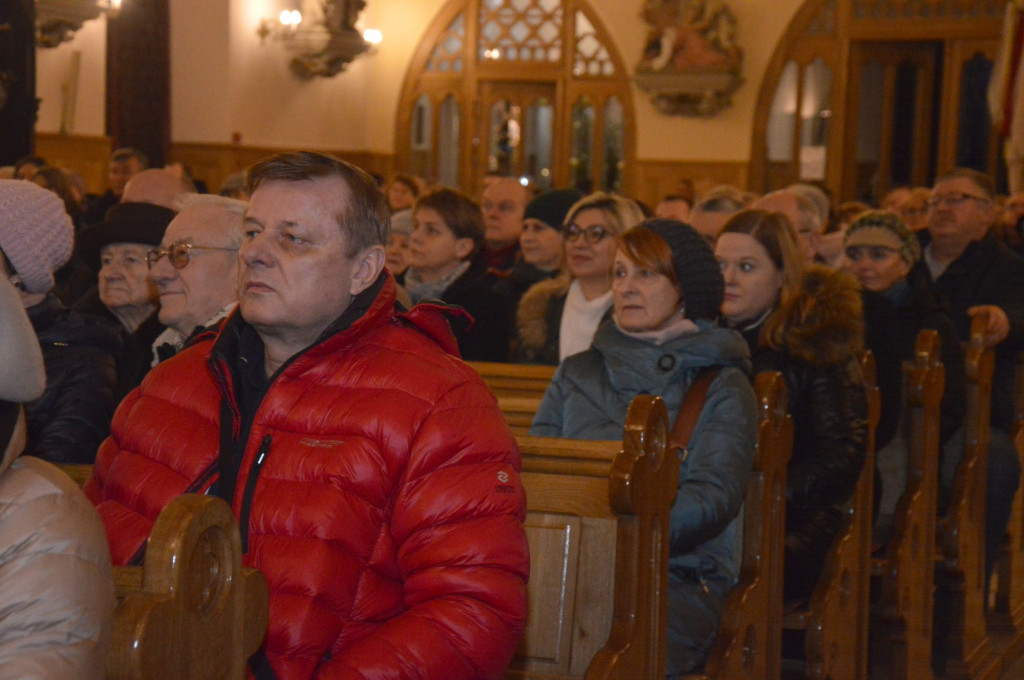 Chór Fermata wystąpił w koneckiej Kolegiacie św. Mikołaja [zdjęcia]