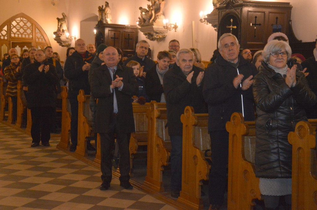 Chór Fermata wystąpił w koneckiej Kolegiacie św. Mikołaja [zdjęcia]