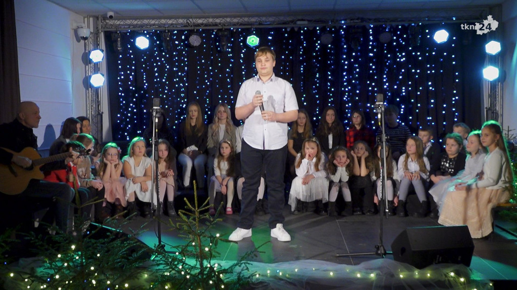 Koncert `Wieczór Gwiazdy Pozapalał` w MGDK w Końskich [wideo, zdjęcia]