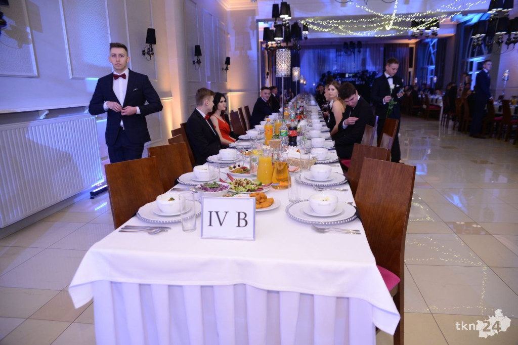 WIDEO: Tak się bawi Stary! Studniówka 2023