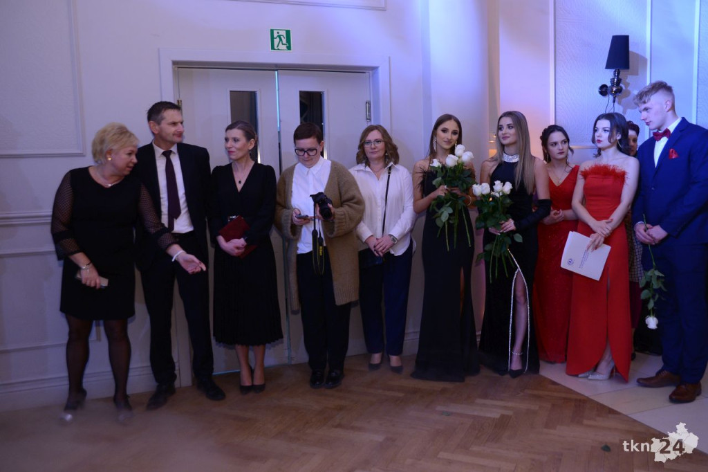 WIDEO: Tak się bawi Stary! Studniówka 2023