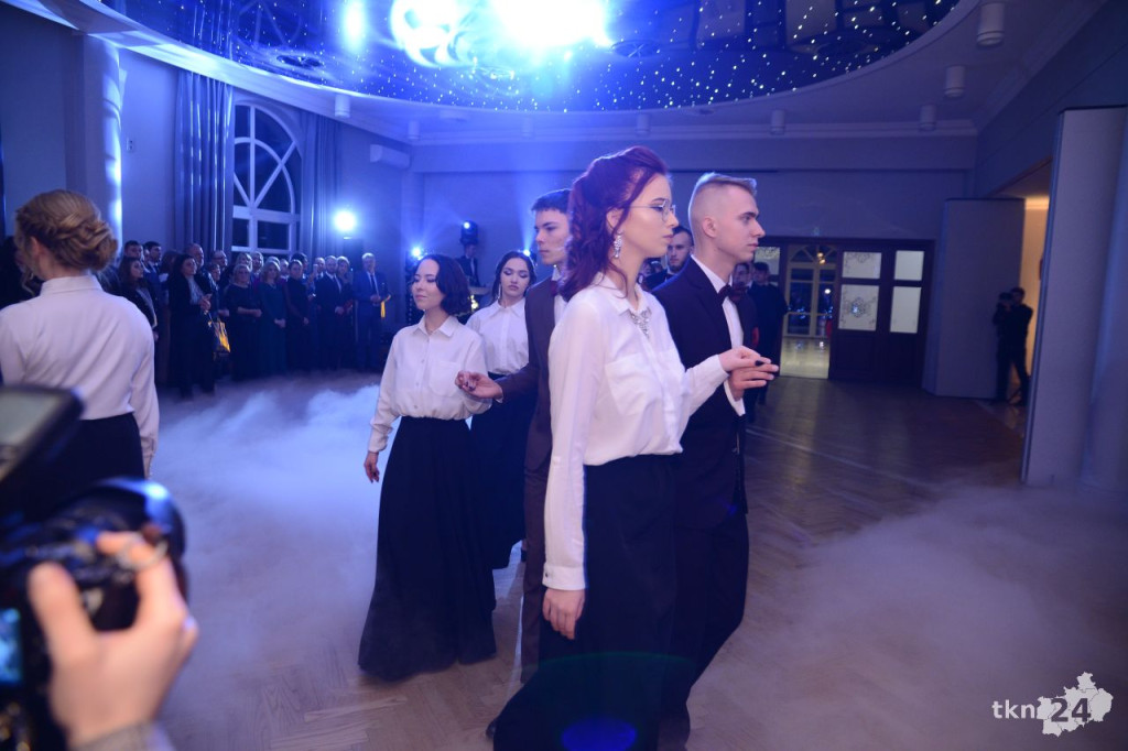 WIDEO: Tak się bawi Stary! Studniówka 2023