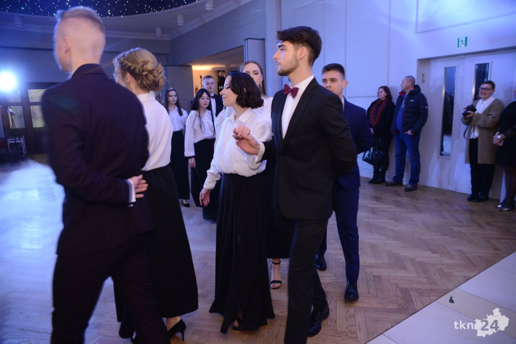 WIDEO: Tak się bawi Stary! Studniówka 2023