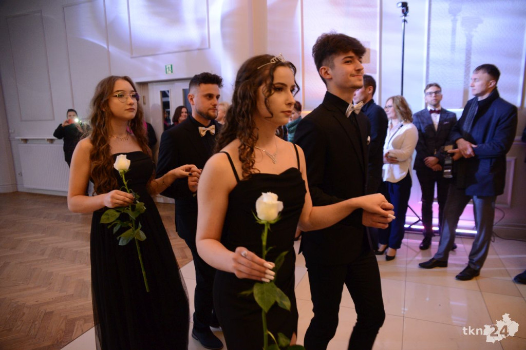 WIDEO: Tak się bawi Stary! Studniówka 2023