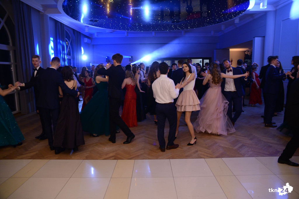 WIDEO: Tak się bawi Stary! Studniówka 2023
