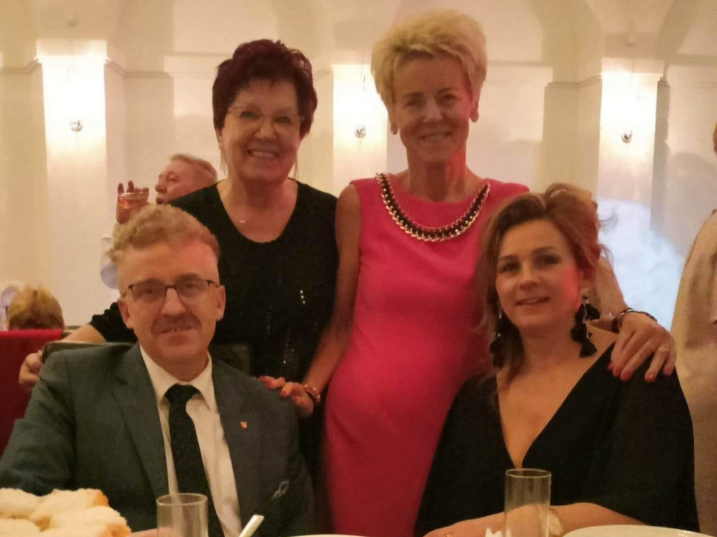 Piękny bal słuchaczy UTW [zdjęcia]