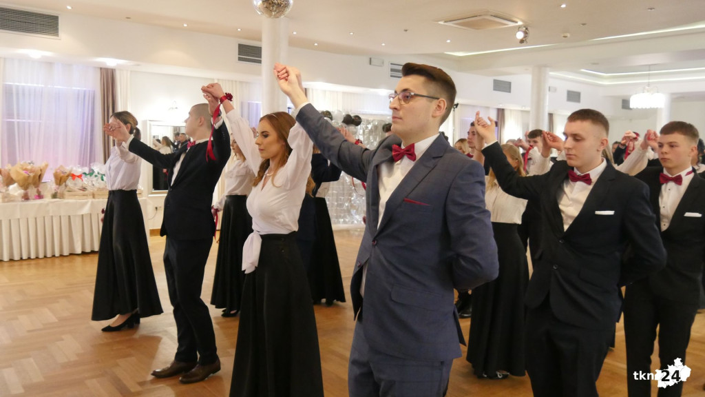 Opoczyńska studniówka w Astorii w Końskich. Była gwiazda disco-polo! [WIDEO, zdjęcia]
